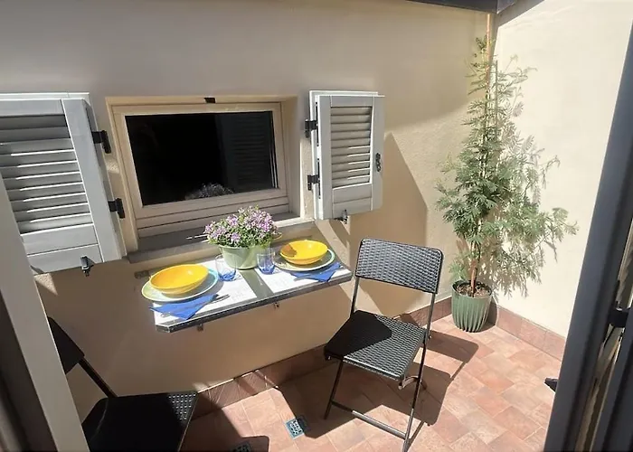 Il Loggiato Del Corso *